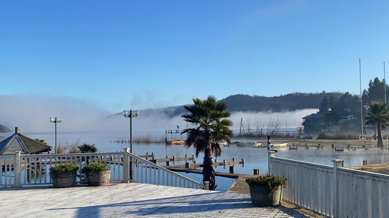 Hotel Marina 비추켄 외부 사진