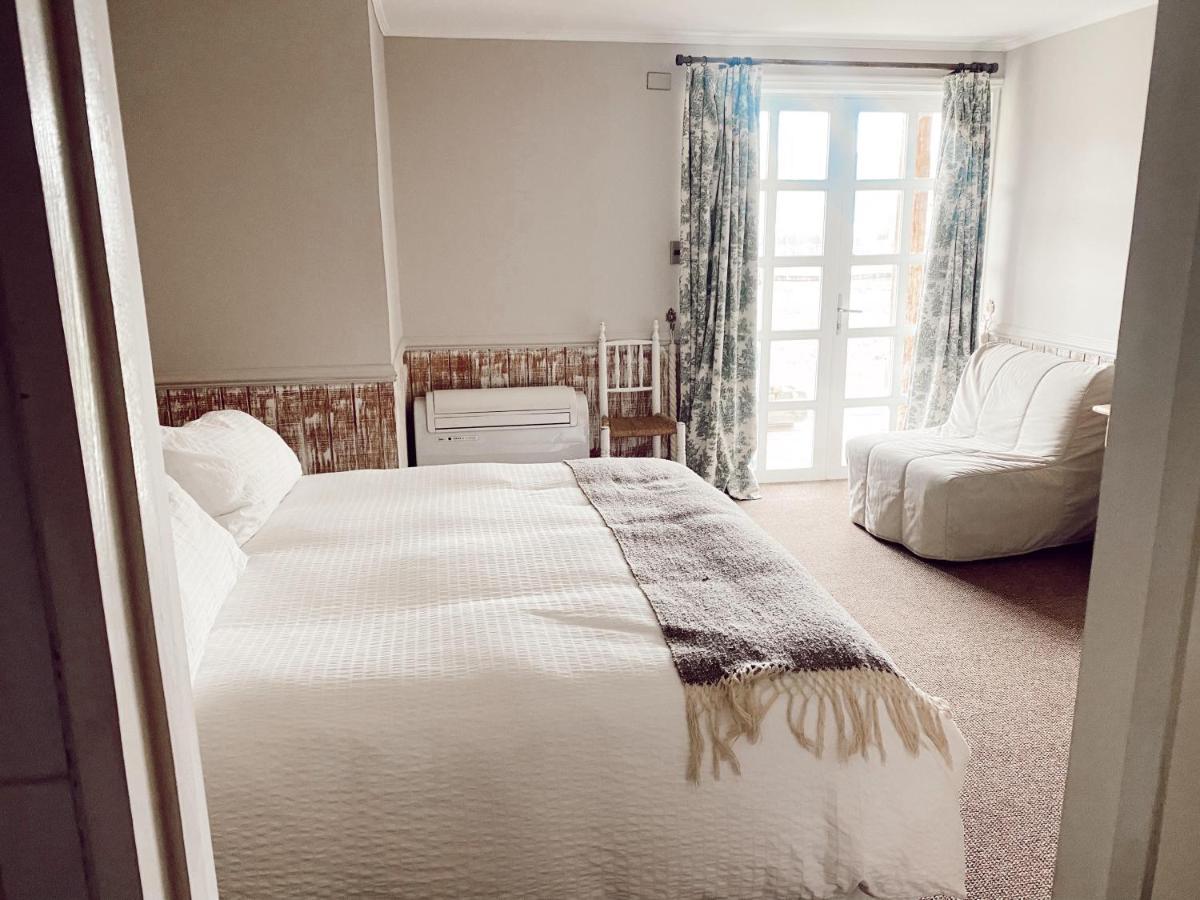Hotel Marina 비추켄 외부 사진